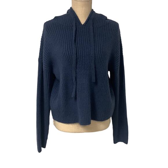 PINK / Victoria's Secret Cropped Blue Cable Knit Hoodie Sweater - Picture 1 of 4